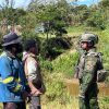 Hadir dan Bersahabat, Satgas Yonif 2 Marinir Jalin Komsos dengan Tokoh Kampung Okumetadi