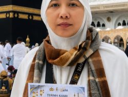 Dedikasi 10 Tahun Mengajar Ngaji Dibalas Umroh oleh Kapolri