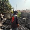 Respons Cepat Call Center 110, Polres Prabumulih Cegah Kebakaran Menjalar ke Permukiman Warga