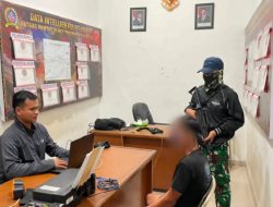 Gagalkan Penyelundupan di Jalur Tikus, Ambush Satgas Yonarmed 13/Nanggala Amankan 48 Botol Minuman Keras Ilegal di Perbatasan