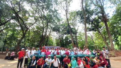 Polsek Kembangan Dorong Kepedulian Lingkungan, 20 Pohon Ditanam di Hutan Kota Srengseng