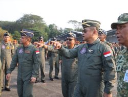 Kasad Apresiasi Penerbang Demo Udara HUT ke-81 RI