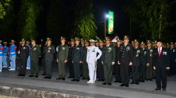 Khidmat Renungan Suci di TMP Ksatria Ksetra Siguntang, Danrem 044/Gapo dan Forkopimda Sumsel Hormati Jasa Pahlawan