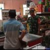 Babinsa Plumbungan Pantau Harga Sembako, Pastikan Stok dan Daya Beli Warga