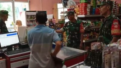 Babinsa Plumbungan Pantau Harga Sembako, Pastikan Stok dan Daya Beli Warga