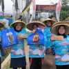 Bahagia Petani Bawang Putih Cianjur usai Terima Bansos dari Wakapolri