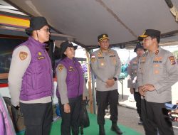 Polri Hadirkan Kepedulian, Berikan Trauma Healing bagi Pengungsi Gempa di Maumere