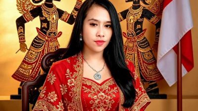 IRMAGLOW “HEYHOW” Asal Kudus Buktikan Semangat Seniman Tak Ada Batas Usia