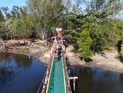 Danrem 143/HO Dampingi Kaster TNI Resmikan Jembatan Perintis Garuda di Konut
