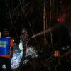 Kobaran Api Hanguskan Lahan di Gunung Gandul, Regu Pemadam Kodim 0728/Wonogiri Bergerak Cepat