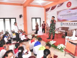 Satgas Pamtas Yonarmed 19/Bogani Berikan Materi Wawasan Kebangsaan, Tanamkan Semangat Nasionalisme kepada Mahasiswa STKIP Entikong