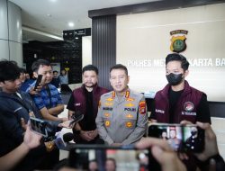 Usai Diamankan Kasus Narkoba, Aktor RF Jalani Tes Kesehatan di Mapolres Jakbar