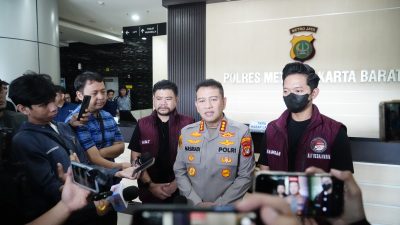 Usai Diamankan Kasus Narkoba, Aktor RF Jalani Tes Kesehatan di Mapolres Jakbar