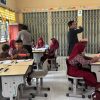 Asap Makin Pekat, Polres Musi Rawas Bagikan Masker dan Periksa Kesehatan Lansia serta Anak-Anak