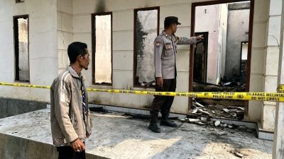 Jajaran Polres Mesuji Selidiki dan Identifikasi 2 Korban serta Penyebab Kebakaran Sebuah Rumah di Budi Aji