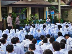 Jaga Jakarta On The Spot, Polsek Pondok Gede Sambangi Sekolah Cegah Kenakalan Remaja