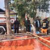 Babinsa Dampingi Penyaluran Air Bersih bagi 120 KK di Belikurip