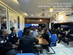 Tindak Lanjuti Arahan Kapolri, Personel Bidhumas Polda Sumsel Gelar Nobar Malam Penganugerahan Hoegeng Awards 2026
