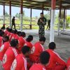 Jelang HUT RI Ke-81 Satgas Yonif 645/GTY Latihan dan Penyiapan Paskibraka di Kantor Bupati Yalimo