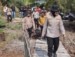 Polda Sumsel Perkuat Kesiapsiagaan Karhutla, Kapolres Ogan Ilir Pantau Lahan Gambut Gunakan Drone