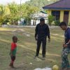 Bukan Sekadar Membangun Desa, Satgas TMMD Ke-129 Hadirkan Keceriaan Bersama Anak-Anak Kampung Sesor