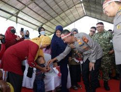 Jembatan Merah Putih Diresmikan, Kapolda Sumsel Hadirkan Bakti Sosial dan Kesehatan untuk Warga Banyuasin