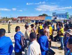 Semangat Jumat Bersih, Personel TNI/Polri dan Mahasiswa Wujudkan Lingkungan Bersih di Merauke