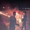 Babinsa Merauke Bersama Masyarakat, Padamkan Kebakaran Lahan di Kampung Marga Mulya Semangga 2