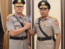 Sertijab Kapolda Papua Barat Daya, Brigjen Pol Audie Sonny Latuheru Serahkan Tongkat Komando kepada Brigjen Pol Hengki Haryadi