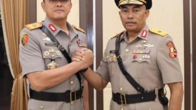 Sertijab Kapolda Papua Barat Daya, Brigjen Pol Audie Sonny Latuheru Serahkan Tongkat Komando kepada Brigjen Pol Hengki Haryadi