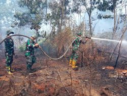 Gambut Jadi Medan Tempur, Satgas Darat Lanud Sjamsudin Noor Pantang Pulang Sebelum Bara Terkendali