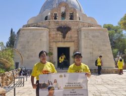“Terima Kasih Pak Kapolri”, Istri Almarhum Aris Merdeka Sirait Haru Dapat Hadiah Ziarah Holyland