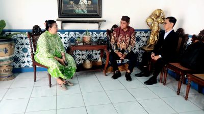 Maklumat PDKN Dan Keraton Surakarta Pada Presiden Prabowo Untuk Segera Kembali Ke UUD 1945 Naskah Asli
