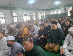 Pasis Dikreg Sesko TNI LVI Ikuti Ritual Adat Bapinta Ka’ Jubata di Tugu Batu Pakat Binua Pantu Seratus dan Doa Bersama