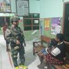 Aksi Cepat Pos Kotis Satgas Yonif 147/Kgj Evakuasi Warga Keracunan ke Puskesmas Distrik Meyado