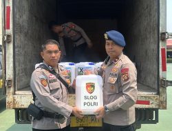 Polda Sumsel Distribusikan 100 Jerigen Cairan Pemadam X-Fire ke 11 Polres