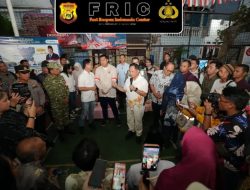 Mendagri Tinjau Bedah Rumah di Bukit Duri, Pemda Diminta Tak Hambat Program Hunian Layak