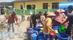 Kemarau Mencekik, 8 Tangki Air Bersih Mengalir untuk Warga Bojong