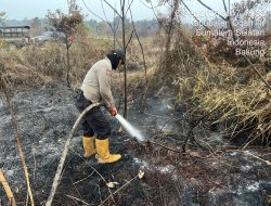 Satgas Karhutla Polda Sumsel Padamkan Kebakaran Lahan 2 Hektare di Bakung
