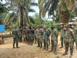 Kodam XIX/Tuanku Tambusai Intensifkan Pemadaman Karhutla di Kuala Cenaku
