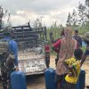 Setetes Kepedulian di Kampung Oyokita, Prajurit Satgas Yonif 2 Marinir Hadir Membantu Warga Mengambil Air Bersih