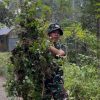Yonif TP 951/Pandeka Marapi Bersama Warga Bersihkan Akses Jalan di Jorong Padang Data