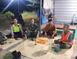 Babinsa Koramil 22/Slogohimo Jalin Komunikasi Sosial dengan Warga Saat Patroli Malam