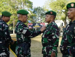 Kasrem 143/HO Pimpin Upacara 17-an September dan Purna Tugas Prajurit Korem 143/HO