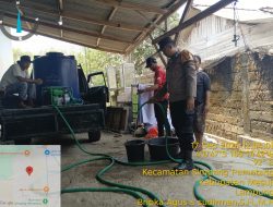 Jajaran Polsek Simpang Pematang Bersama Dealer Honda TDM Salurkan Bantuan Air Bersih ke Warga