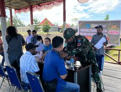 Satgas Pamtas Yonif 645/Gty Bersama Puskesmas Elelim Gelar Yankes Gratis Bagi Masyarakat Distrik Elelim