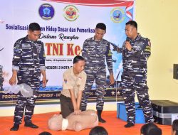 RSAL dr. Oetojo Kodaeral XIV Gelar Sosialisasi Bantuan Hidup Dasar bagi Siswa SMA Negeri 1 dan 3 Sorong