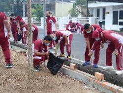 Polda Sumsel Gerakkan Gerakan Asri, Kapolda Ajak Personel Peduli Lingkungan