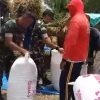 Panen Padi Tiba, Babinsa Ngrombo Ikut Turun Sawah Dampingi Petani Sukarmin