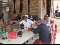 Babinsa Komsos Dengan Tokoh Masyarakat di Wilayah Binaanya